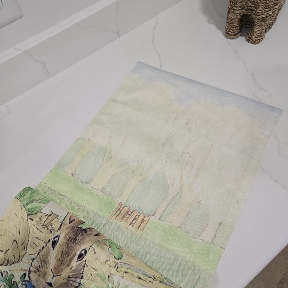 Peter Rabbit Easter Table Runner New - Picture 5 of 6